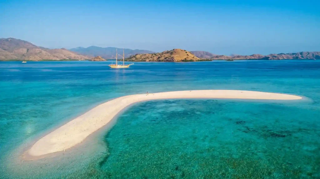 Komodo Liveaboard: Your 2027 Insider Checklist