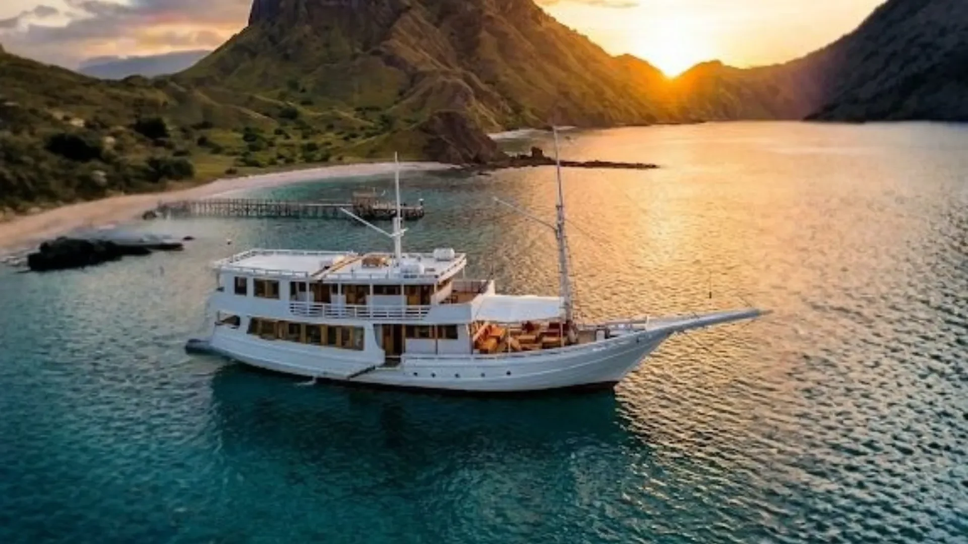 Best Komodo Liveaboard 2027: How to Choose the Right Boat for You