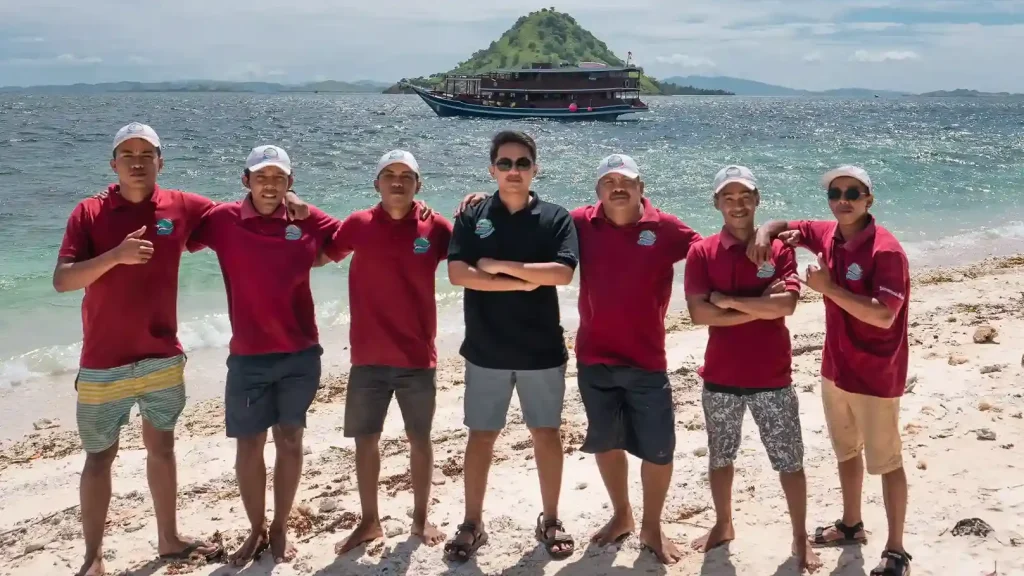 Tipping on a Komodo Liveaboard: Etiquette and Norms